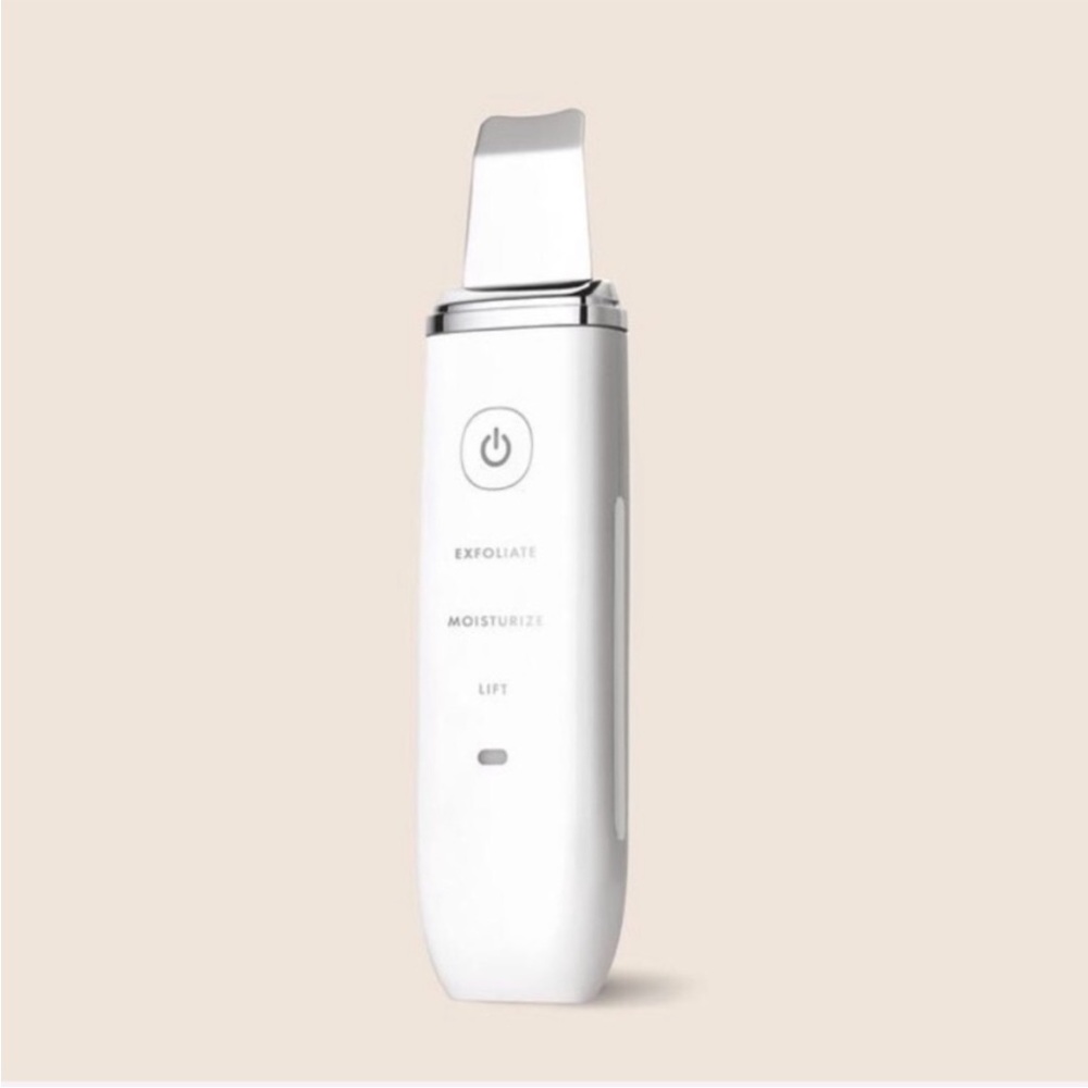 Essie ultrasonic lifting & exfoliating wand